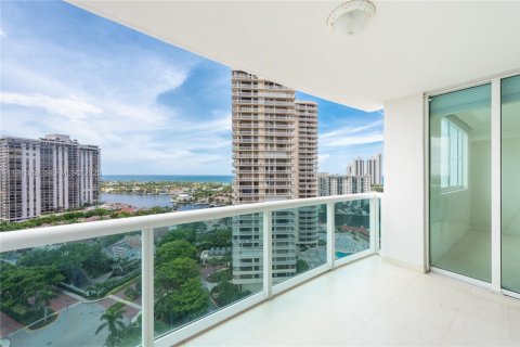 Condominio en alquiler en Aventura, Florida, 2 dormitorios, 132.39 m2 № 2057379 - foto 4