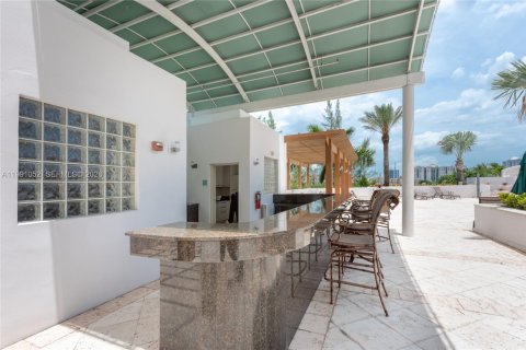 Condominio en alquiler en Aventura, Florida, 2 dormitorios, 132.39 m2 № 2057379 - foto 23