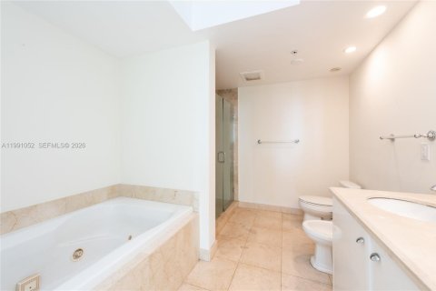 Condominio en alquiler en Aventura, Florida, 2 dormitorios, 132.39 m2 № 2057379 - foto 15