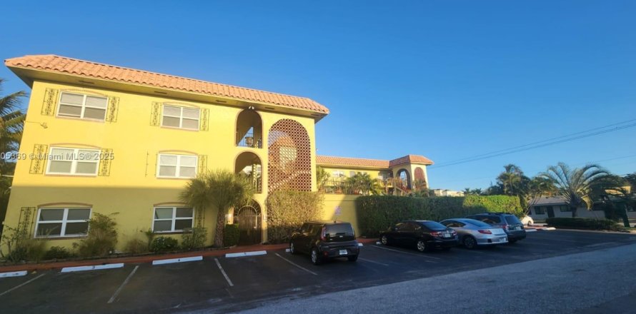 Condominio en Fort Lauderdale, Florida, 1 dormitorio  № 1741358