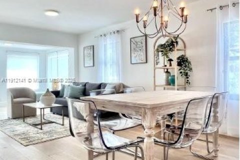 Villa ou maison à louer à Miami, Floride: 3 chambres, 95.88 m2 № 1968149 - photo 5