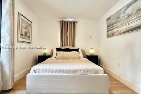 Villa ou maison à louer à Miami, Floride: 3 chambres, 95.88 m2 № 1968149 - photo 6