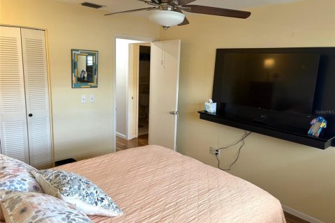 Casa en alquiler en Sun City Center, Florida, 2 dormitorios, 85.47 m2 № 1912778 - foto 16