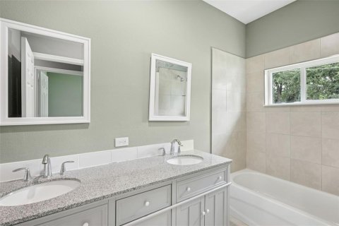 Apartamento en alquiler en Tampa, Florida, 3 dormitorios, 111.95 m2 № 1899734 - foto 9