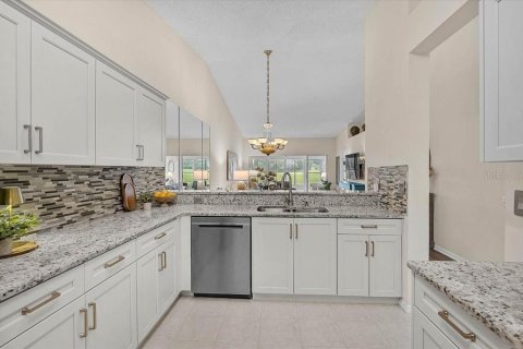 Villa ou maison à vendre à Bradenton, Floride: 2 chambres, 136.75 m2 № 2404760 - photo 7