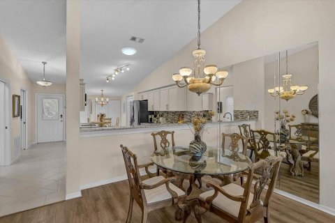 Villa ou maison à vendre à Bradenton, Floride: 2 chambres, 136.75 m2 № 2404760 - photo 10
