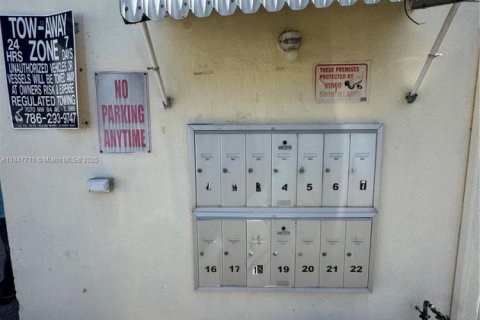 Купить кондоминиум в Майами, Флорида 1 спальня, 51.19м2, № 1961047 - фото 17