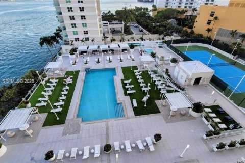 Condominio en alquiler en Miami, Florida, 2 dormitorios, 91.51 m2 № 2087040 - foto 29