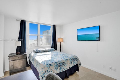 Condominio en alquiler en Miami, Florida, 2 dormitorios, 91.51 m2 № 2087040 - foto 13