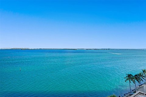 Condominio en alquiler en Miami, Florida, 2 dormitorios, 91.51 m2 № 2087040 - foto 2