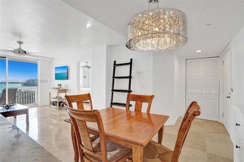 Condominio en alquiler en Miami, Florida, 2 dormitorios, 91.51 m2 № 2087040 - foto 23