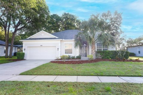 House in Apopka, Florida 4 bedrooms, 205.5 sq.m. № 1631567 - photo 1