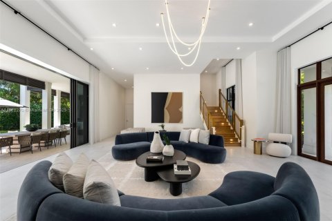 Villa ou maison à vendre à Pinecrest, Floride: 5 chambres, 532.14 m2 № 1931533 - photo 10