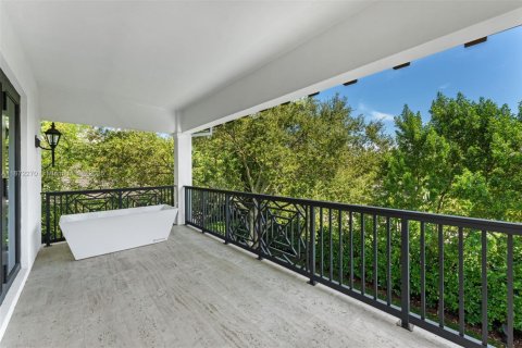 Villa ou maison à vendre à Pinecrest, Floride: 5 chambres, 532.14 m2 № 1931533 - photo 22