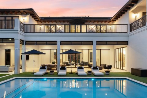 Villa ou maison à vendre à Pinecrest, Floride: 5 chambres, 532.14 m2 № 1931533 - photo 5