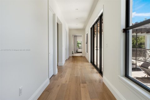 Villa ou maison à vendre à Pinecrest, Floride: 5 chambres, 532.14 m2 № 1931533 - photo 26