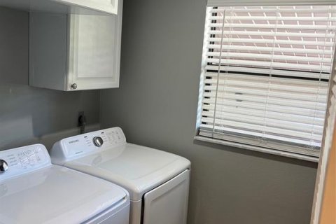 Condominio en alquiler en Palm Harbor, Florida, 2 dormitorios, 113.34 m2 № 1917958 - foto 27