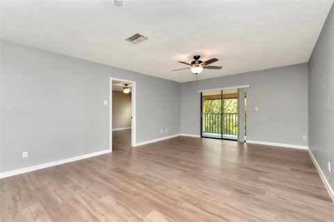 Condominio en alquiler en Palm Harbor, Florida, 2 dormitorios, 113.34 m2 № 1917958 - foto 14