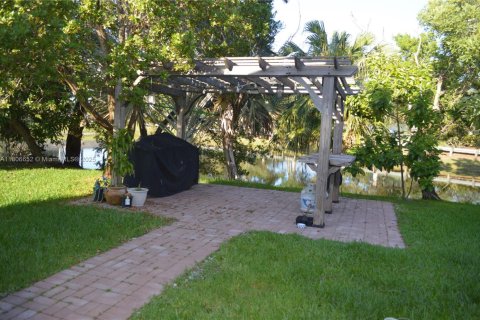 Villa ou maison à vendre à Sunrise, Floride: 3 chambres, 208.84 m2 № 1750404 - photo 3
