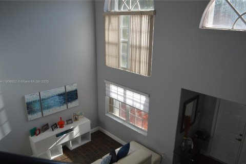 Villa ou maison à vendre à Sunrise, Floride: 3 chambres, 208.84 m2 № 1750404 - photo 7
