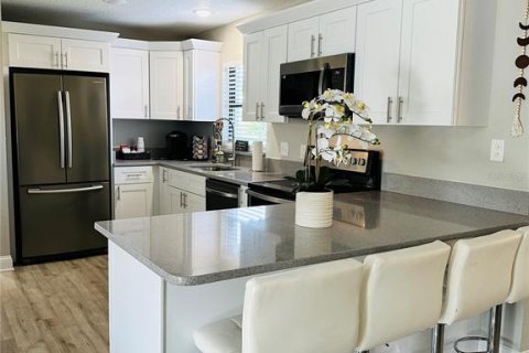 House in Winter Park, Florida 3 bedrooms, 115.01 sq.m. № 2222953 - photo 17
