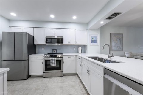 Condominio en alquiler en Punta Gorda, Florida, 2 dormitorios, 104.05 m2 № 1907292 - foto 5