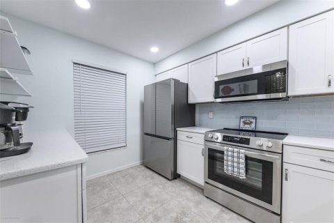 Condominio en alquiler en Punta Gorda, Florida, 2 dormitorios, 104.05 m2 № 1907292 - foto 4