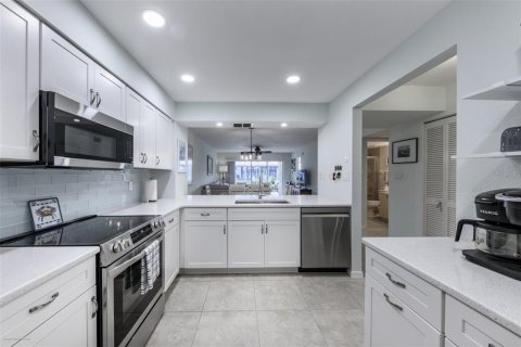 Condominio en alquiler en Punta Gorda, Florida, 2 dormitorios, 104.05 m2 № 1907292 - foto 10