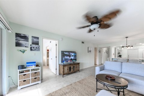 Condominio en alquiler en Punta Gorda, Florida, 2 dormitorios, 104.05 m2 № 1907292 - foto 19