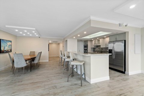 Copropriété à vendre à Highland Beach, Floride: 3 chambres, 172.05 m2 № 2175757 - photo 12