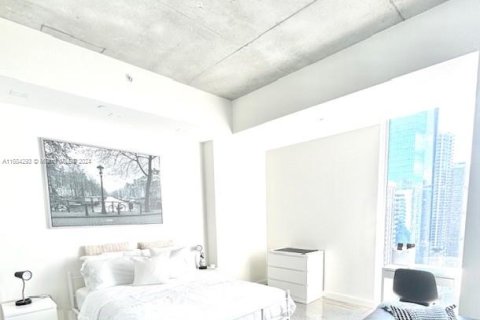 Condo in Miami, Florida, 1 bedroom  № 1600417 - photo 5