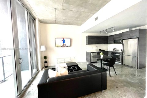 Condo in Miami, Florida, 1 bedroom  № 1600417 - photo 3
