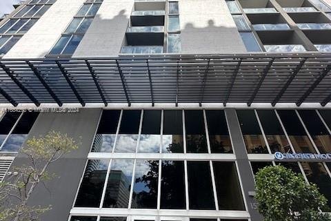 Condo in Miami, Florida, 1 bedroom  № 1600417 - photo 9