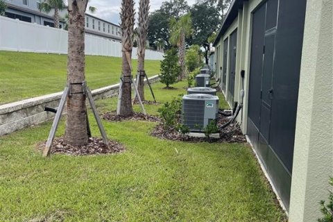 Touwnhouse à louer à Zephyrhills, Floride: 2 chambres, 143.16 m2 № 1858053 - photo 3