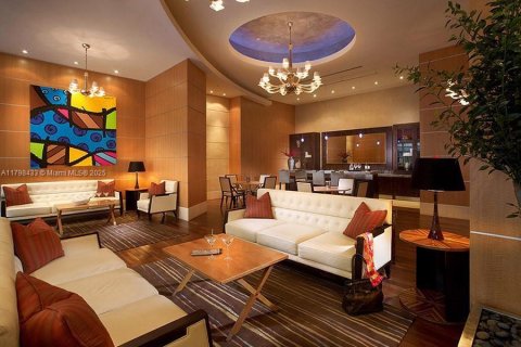 Condo in Miami, Florida, 2 bedrooms  № 1936288 - photo 18