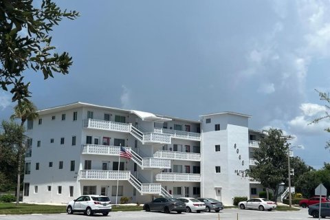 Condominio en venta en Seminole, Florida, 2 dormitorios, 81.2 m2 № 1919546 - foto 1
