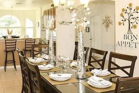 Villa ou maison à louer à Kissimmee, Floride: 5 chambres, 218.41 m2 № 2097653 - photo 2