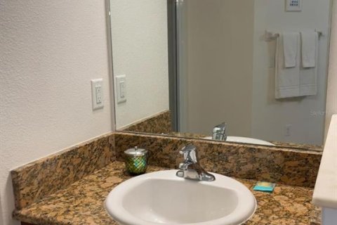 Villa ou maison à louer à Kissimmee, Floride: 5 chambres, 218.41 m2 № 2097653 - photo 21