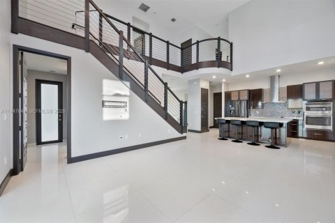 Villa ou maison à vendre à Miami Lakes, Floride: 5 chambres, 283.35 m2 № 2004072 - photo 18