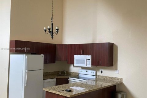 Adosado en venta en Lauderhill, Florida, 2 dormitorios, 78.87 m2 № 1938241 - foto 1