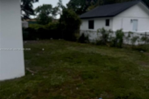 Casa en alquiler en Miami, Florida, 3 dormitorios, 120.03 m2 № 2025949 - foto 9