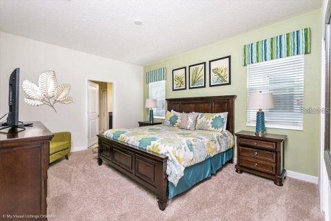 House in Davenport, Florida 8 bedrooms, 363.15 sq.m. № 1572765 - photo 27