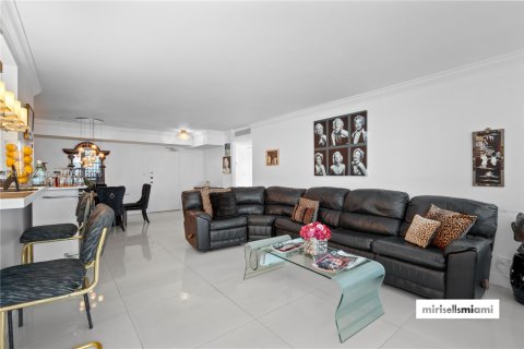 Copropriété à vendre à Sunny Isles Beach, Floride: 2 chambres, 138.24 m2 № 2301610 - photo 16