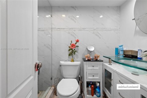 Copropriété à vendre à Sunny Isles Beach, Floride: 2 chambres, 138.24 m2 № 2301610 - photo 20