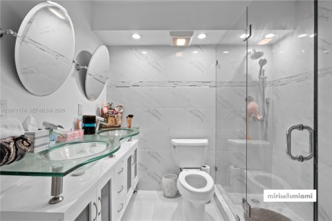 Copropriété à vendre à Sunny Isles Beach, Floride: 2 chambres, 138.24 m2 № 2301610 - photo 17
