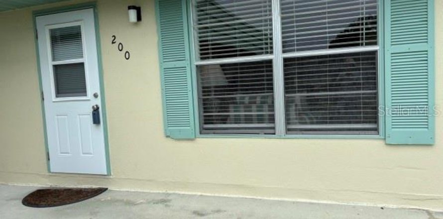 Condo in Sun City Center, Florida, 2 bedrooms  № 2226288