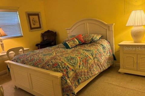 Condo in Sun City Center, Florida, 2 bedrooms  № 2226288 - photo 27