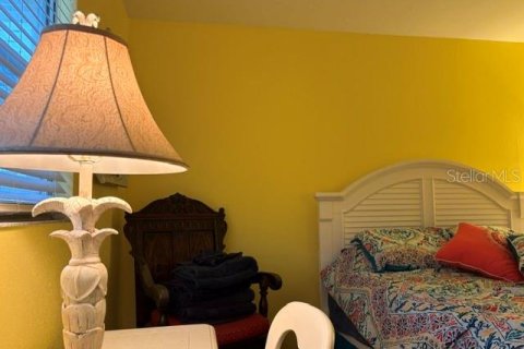 Condo in Sun City Center, Florida, 2 bedrooms  № 2226288 - photo 25