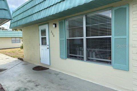 Condo in Sun City Center, Florida, 2 bedrooms  № 2226288 - photo 5