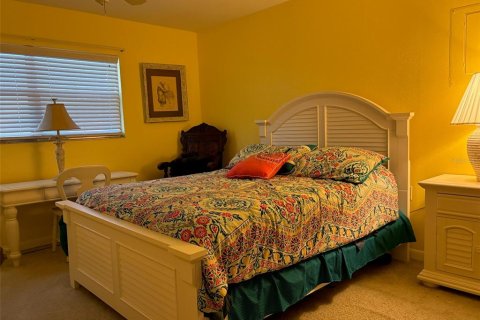 Condo in Sun City Center, Florida, 2 bedrooms  № 2226288 - photo 22